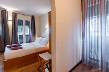 Balcony Room