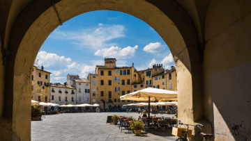 Ein unvergesslicher Tagestrip nach Pisa und Lucca